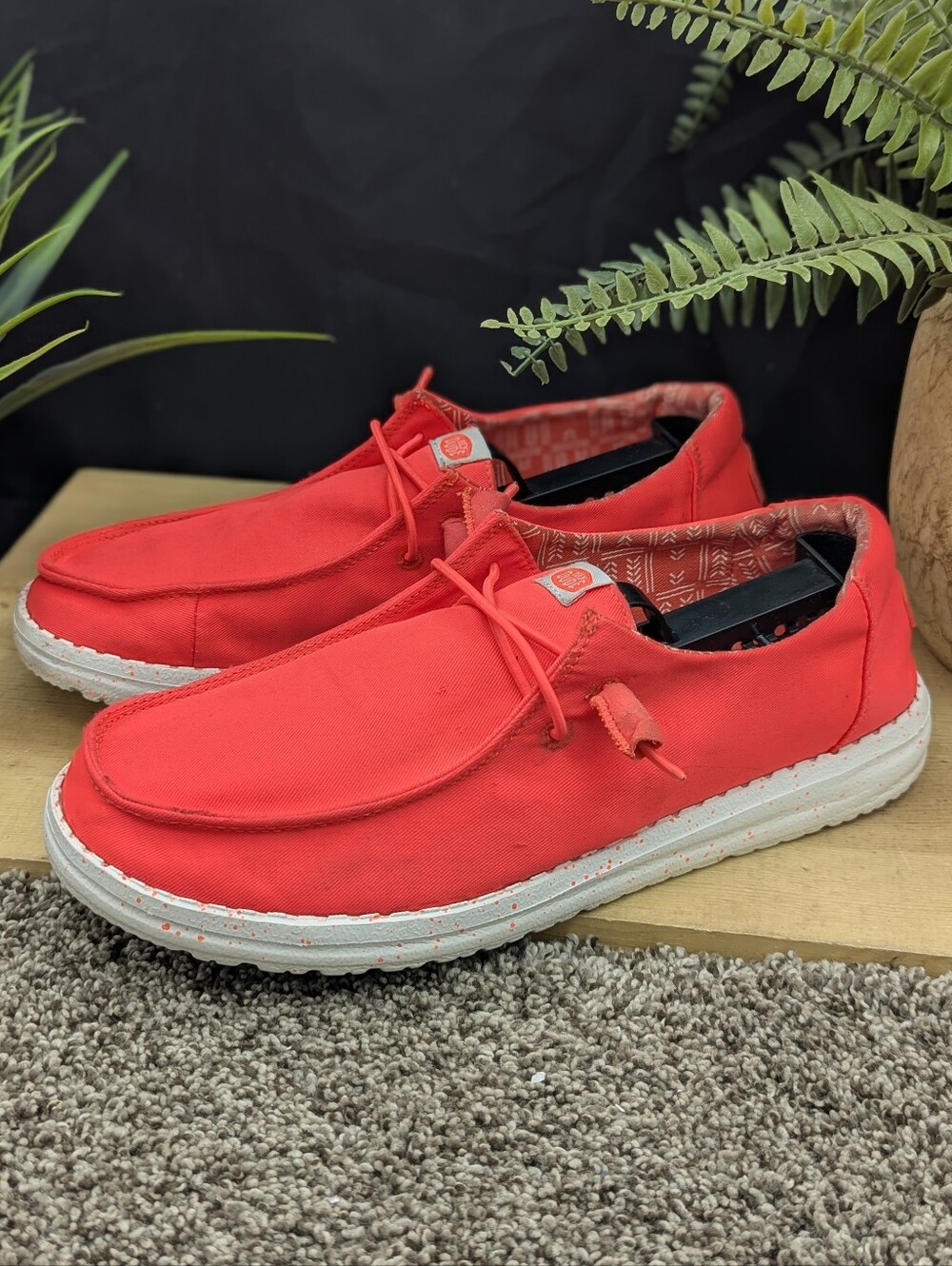 Hey Dude Wendy Hot Orange Women's Size 10 Walking Casual Comfort Shoes